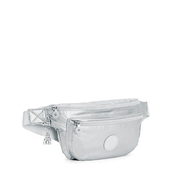 Kipling Yasemina Extra Large Metallic Heuptasjes Zilver | BE 1016CT